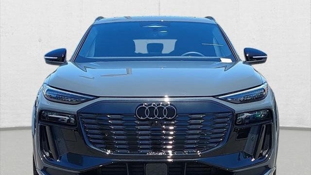 2027 Audi Q6 e-tron quattro Premium Plus