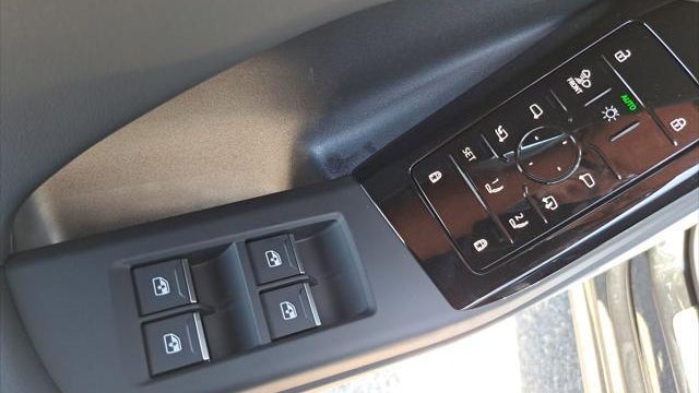 2027 Audi Q6 e-tron quattro Premium Plus