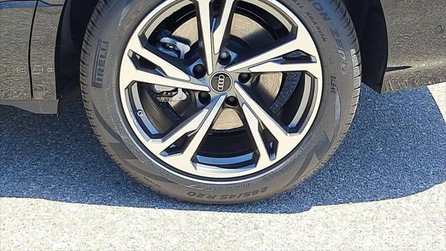 2027 Audi Q6 e-tron quattro Premium Plus
