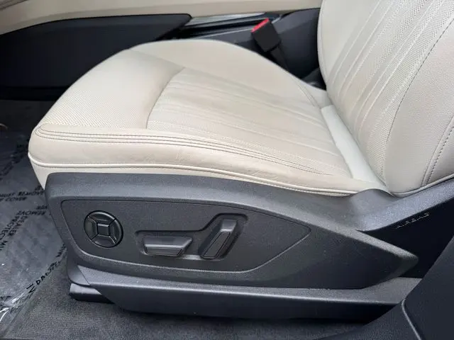 2024 Audi Q8 - $38,001