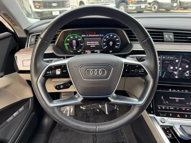 2024 Audi Q8 - $38,001