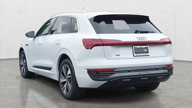 2024 Audi Q8 e-tron quattro Premium Plus