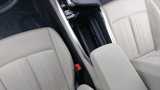2024 Audi Q8 e-tron quattro Premium Plus