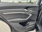 2024 Q8 e-tron Thumbnail 14