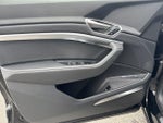 2024 Q8 e-tron Thumbnail 16
