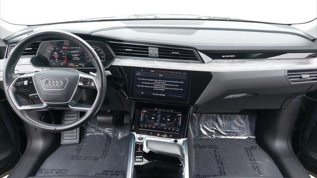 2024 Audi Q8 e-tron quattro Premium Plus