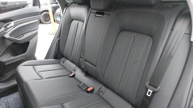 2024 Audi Q8 e-tron quattro Premium Plus