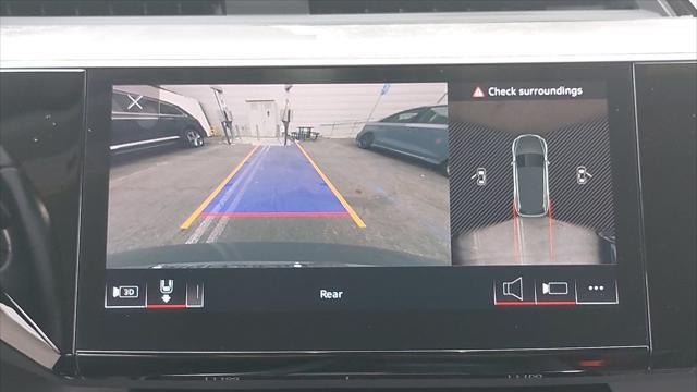 2024 Audi Q8 e-tron quattro Premium Plus