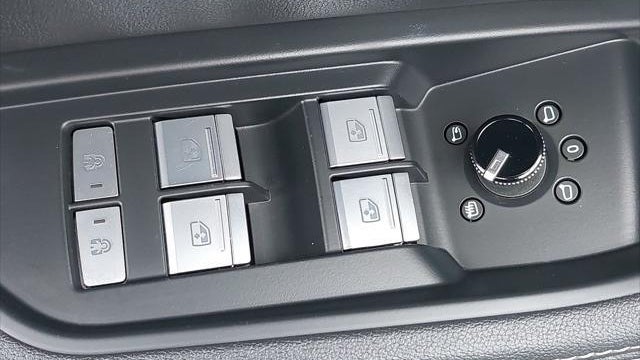 2024 Audi Q8 e-tron quattro Premium Plus