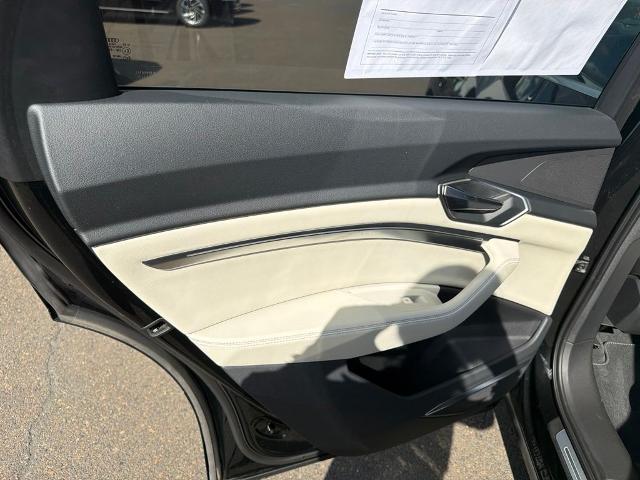 2024 Audi Q8 - $38,590