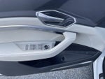 2024 Q8 e-tron Thumbnail 21