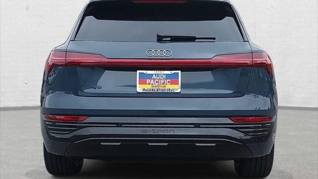 2024 Audi Q8 e-tron quattro Premium Plus