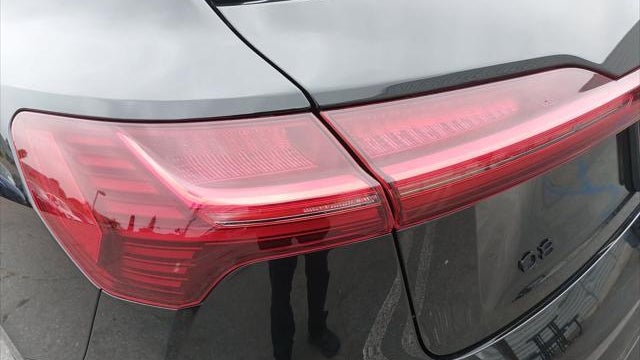 2024 Audi Q8 e-tron quattro Premium Plus