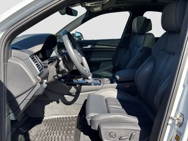 2023 Audi Q5 - $37,995