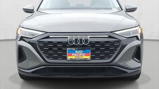 2024 Audi Q8 e-tron quattro Prestige