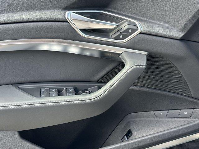 2024 Audi Q8 - $41,505