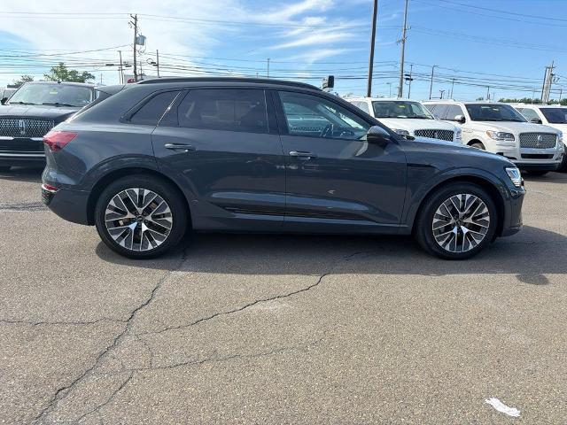2024 Audi Q8 - $43,490