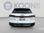 2024 Q8 e-tron Thumbnail 7