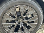 2024 Q8 e-tron Thumbnail 17