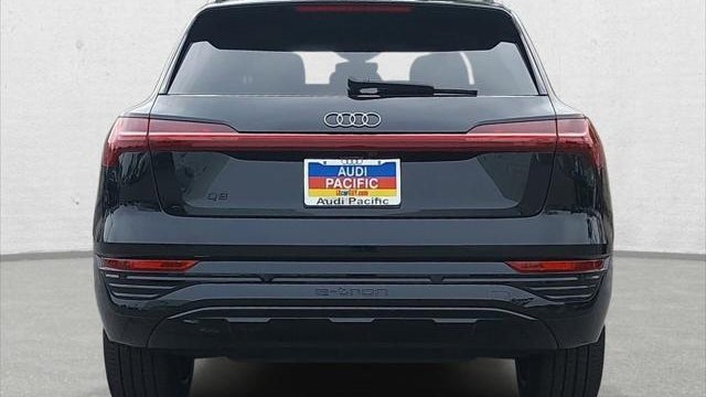 2024 Audi Q8 e-tron quattro Prestige