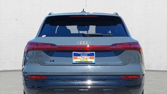 2024 Audi Q8 e-tron quattro Prestige