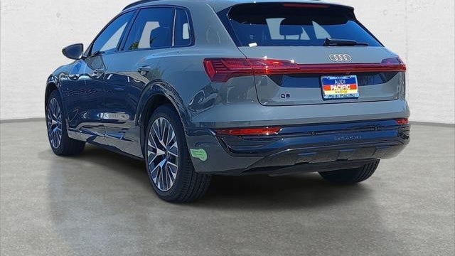 2024 Audi Q8 e-tron quattro Prestige