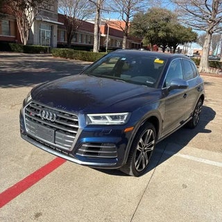 2018 Audi SQ5 with Navarra Blue Metallic Exterior