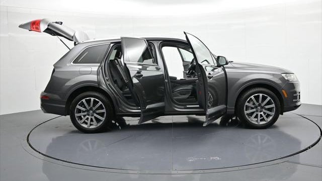 2019 Audi Q7 quattro SE Premium 55 TFSI