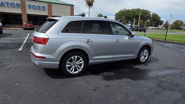 2019 Audi Q7 quattro SE Premium 55 TFSI