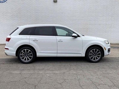 Photo of a 2019 Audi Q7 AWD Quattro SE Premium 55 Tfsi 4DR SUV for sale