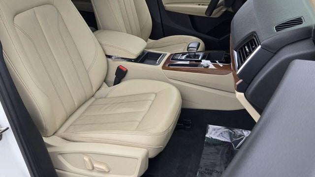 2021 Audi Q5 quattro Premium 45 TFSI