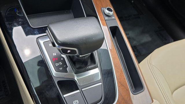 2021 Audi Q5 quattro Premium 45 TFSI