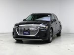 2021 e-tron Thumbnail 4