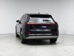 2021 e-tron Thumbnail 6