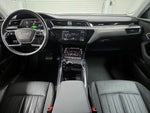 2021 e-tron Thumbnail 9