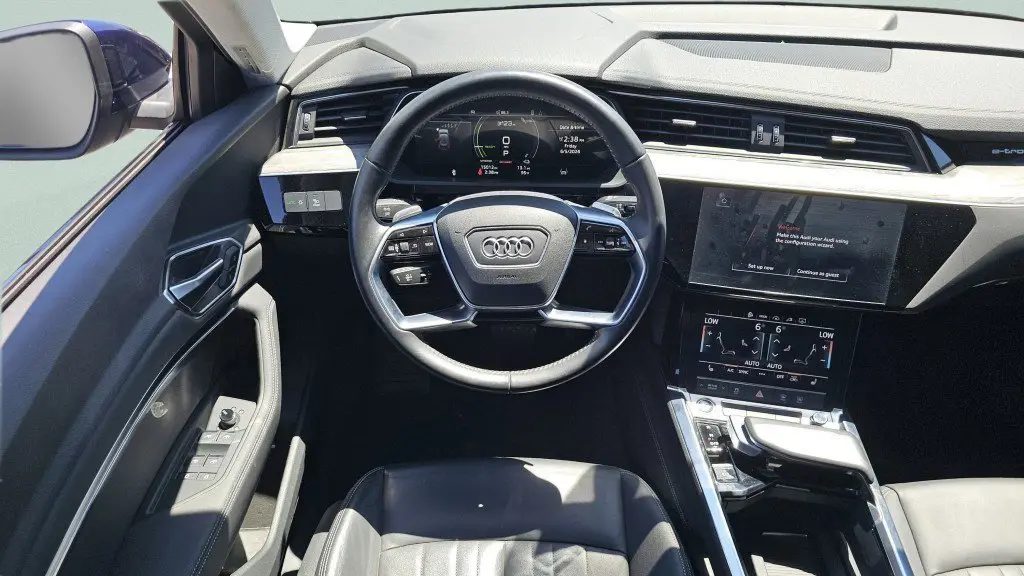 2021 Audi e-tron quattro Premium