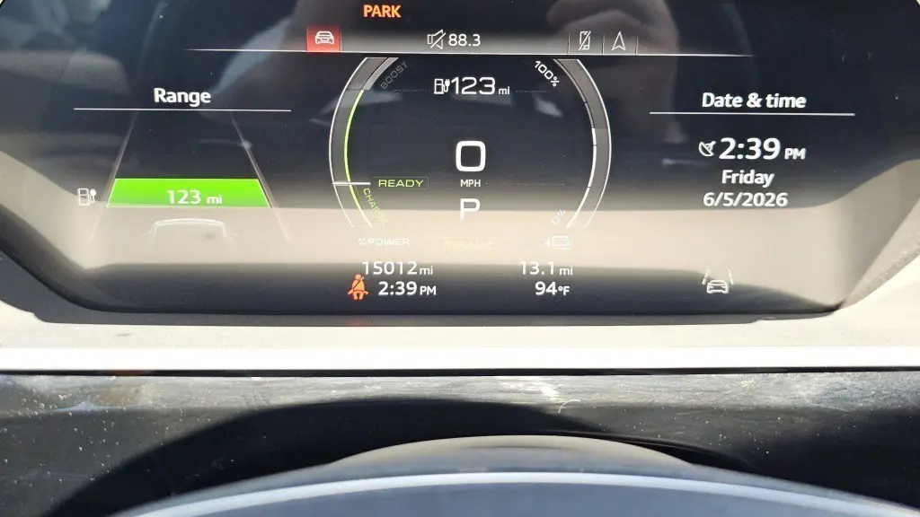 2021 Audi e-tron quattro Premium