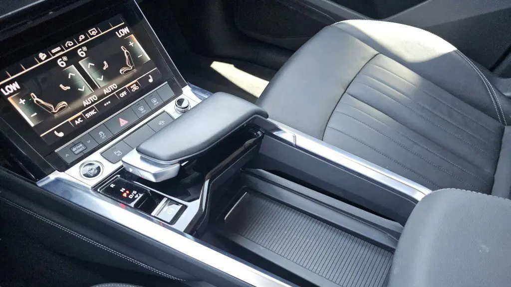 2021 Audi e-tron quattro Premium