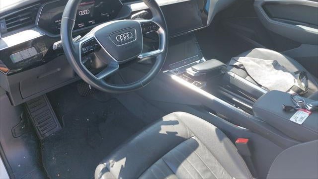 2023 Audi e-tron quattro Premium