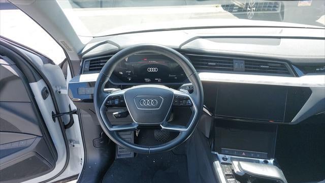 2023 Audi e-tron quattro Premium