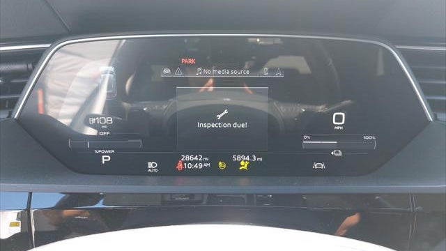 2023 Audi e-tron quattro Premium