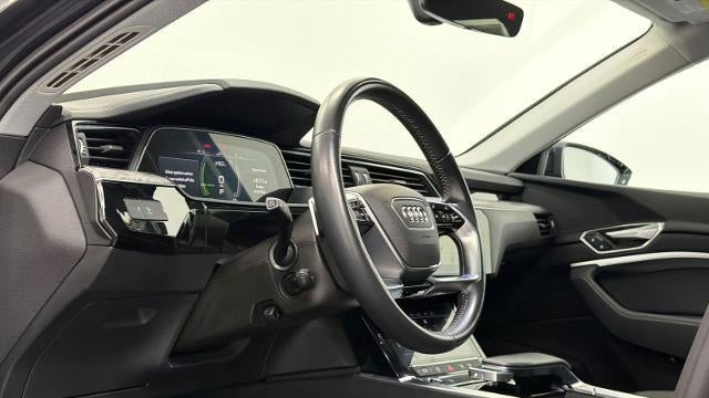 2021 Audi e-tron quattro Premium