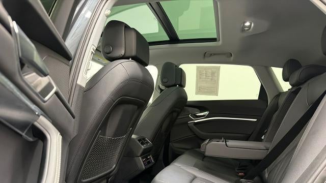 2021 Audi e-tron quattro Premium
