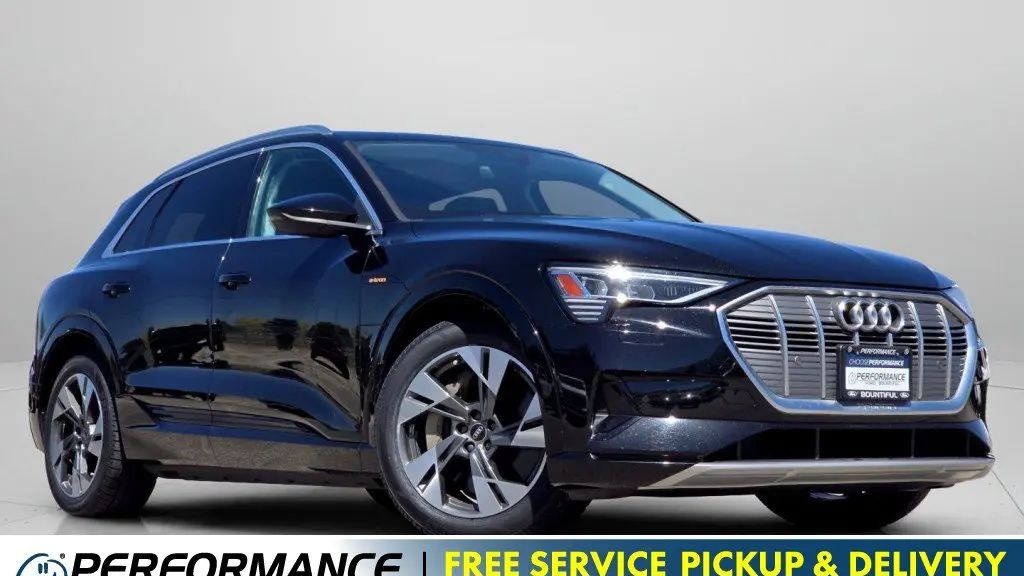 Preowned 2022 Audi e-tron quattro Premium for Sale