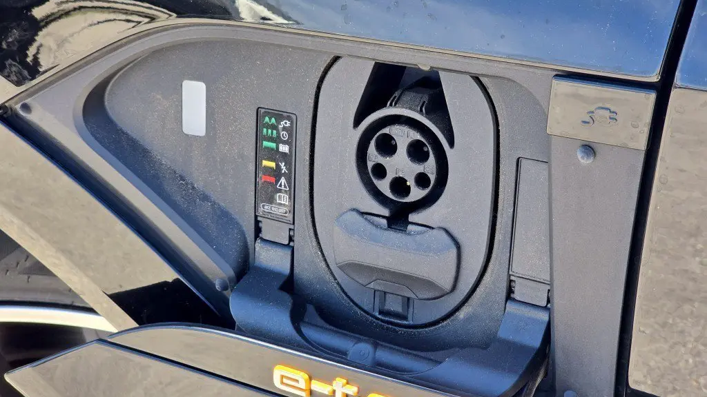 2022 Audi e-tron quattro Premium