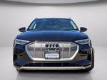 2022 e-tron Thumbnail 5