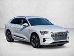 2023 e-tron Thumbnail 3
