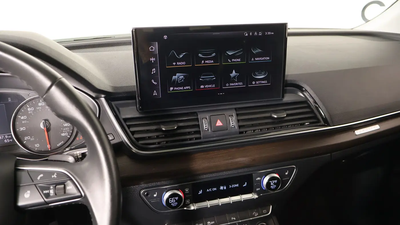 2023 Audi Q5 quattro Premium 40 TFSI
