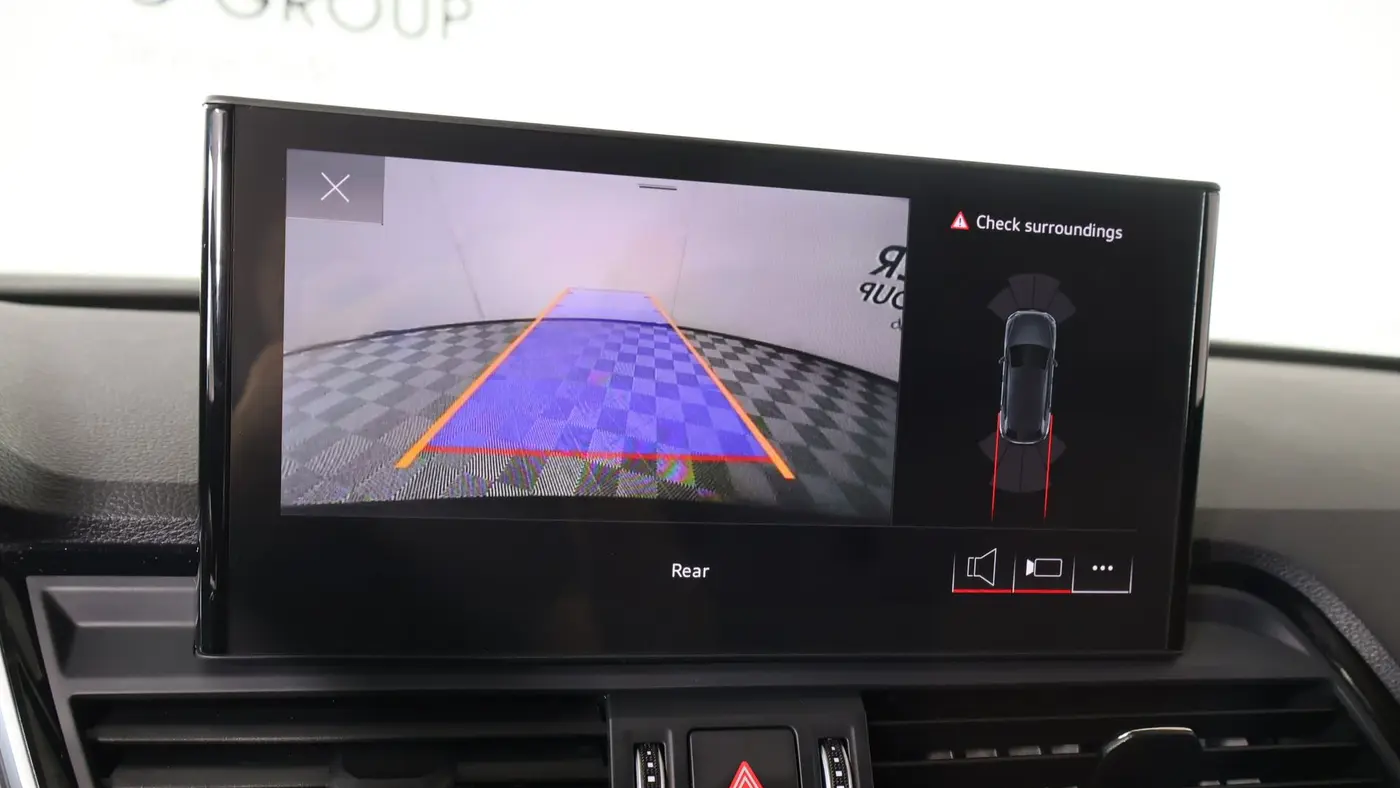 2024 Audi Q5 quattro Premium 40 TFSI
