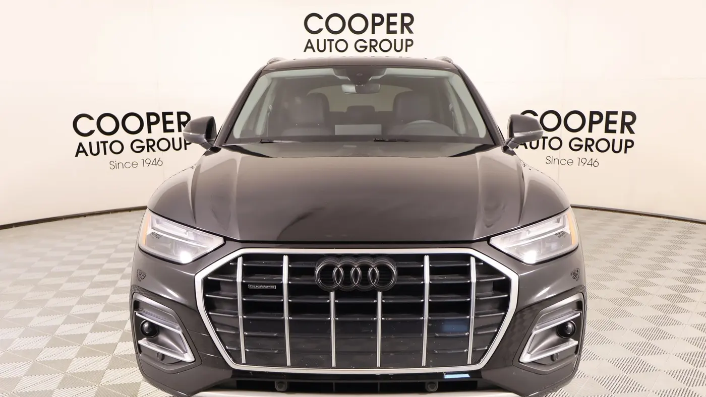2024 Audi Q5 quattro Premium 40 TFSI